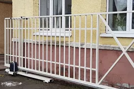 Откатные сварные ворота  с автоматикой ALUTECH ROTEO 500